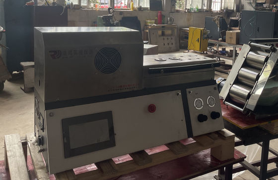 PVC PE Phòng thí nghiệm trục vít đôi Máy đùn trộn 190mm 250m Chiều dài ren trục vít