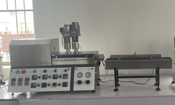 Mua Máy đùn trộn trong phòng thí nghiệm trục vít đôi siêu nhỏ 70 vòng / phút online manufacture