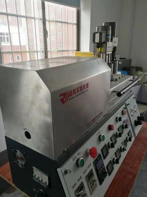 Máy đùn trục vít đôi quy mô phòng thí nghiệm 53mm 6kg / H với bảo vệ nitơ